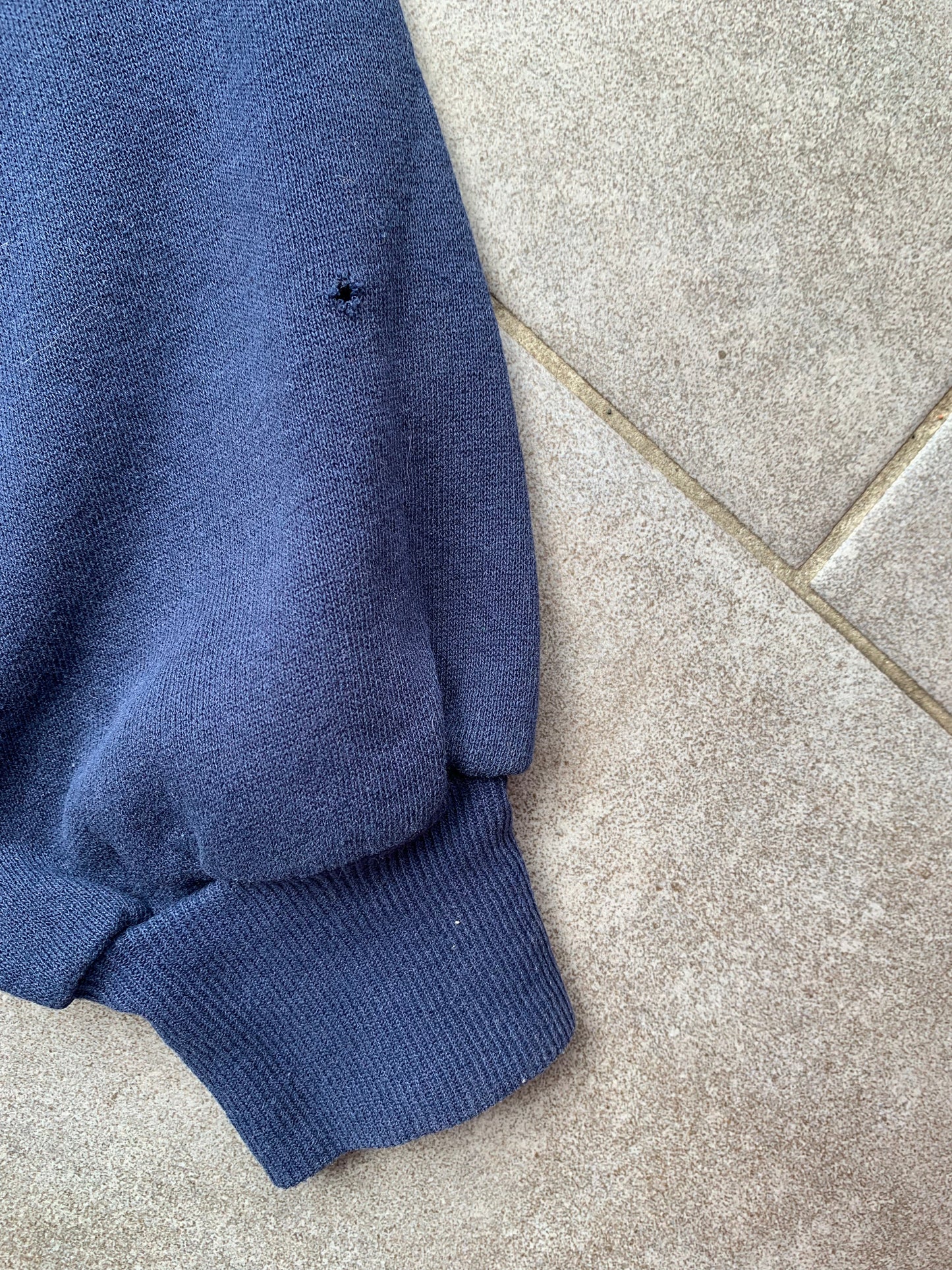 90s Vintage Distressed Sylvester & Tweety Navy Sweatshirt