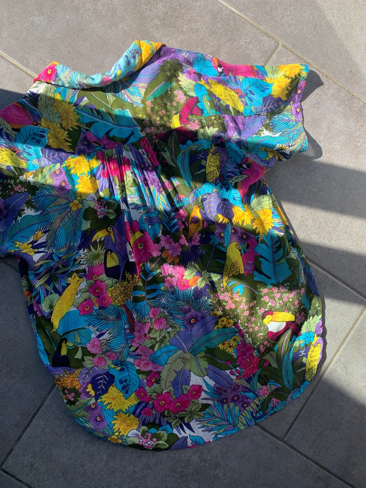 80s Vintage Dorothy Perkins Tropical Print Short Sleeve Blouse