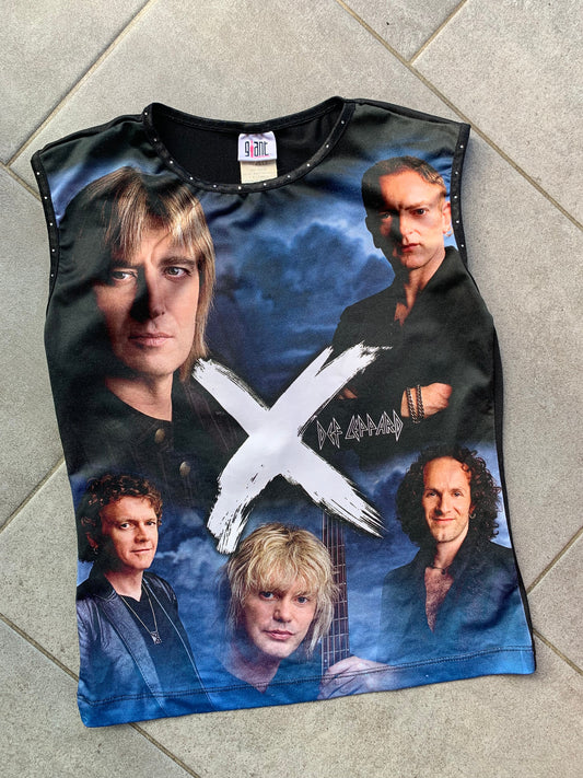 Def Leppard 2000's Giant Sleeveless Printed Top