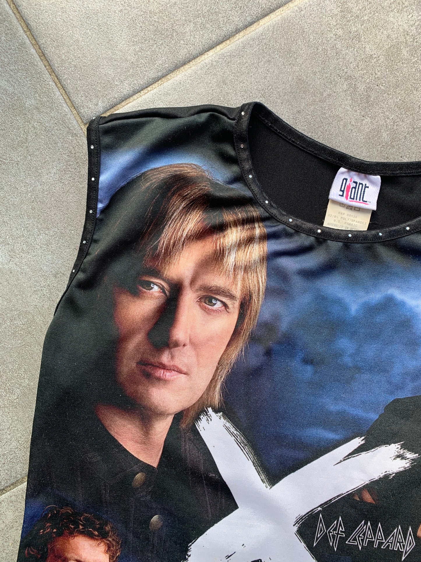 Def Leppard 2000's Giant Sleeveless Printed Top