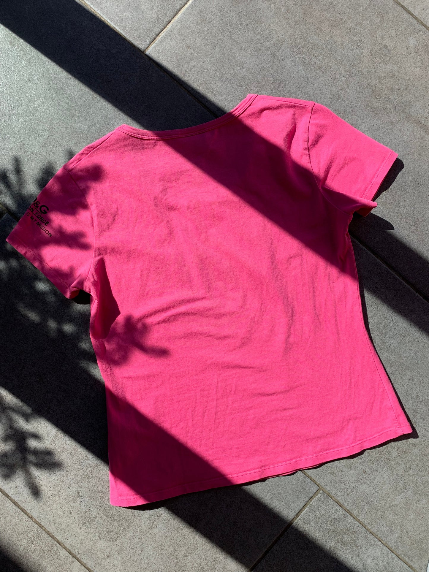 D&G Dolce&Gabbana 'Shopping Makes Me Feel Better' Pink Tee